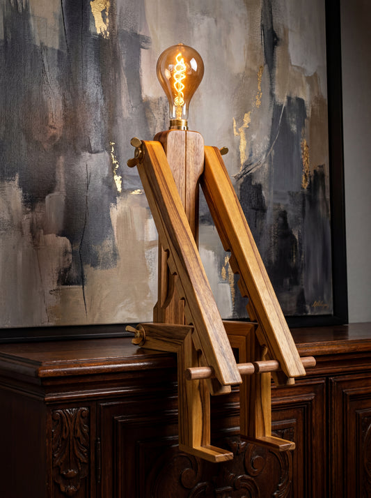 Julio Dux — Sculpture lumineuse articulée en bois suisse